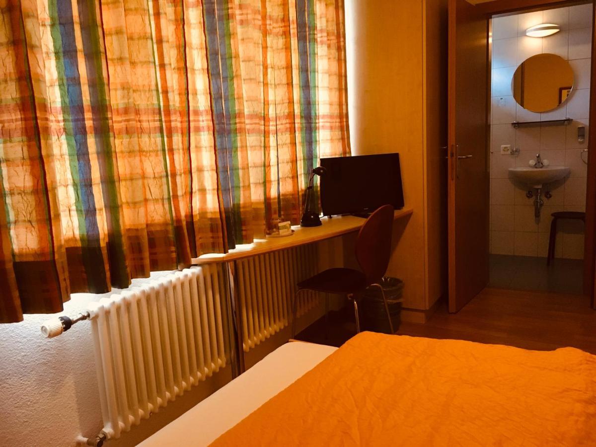 Gasthaus Zum Loewen Neftenbach Bagian luar foto